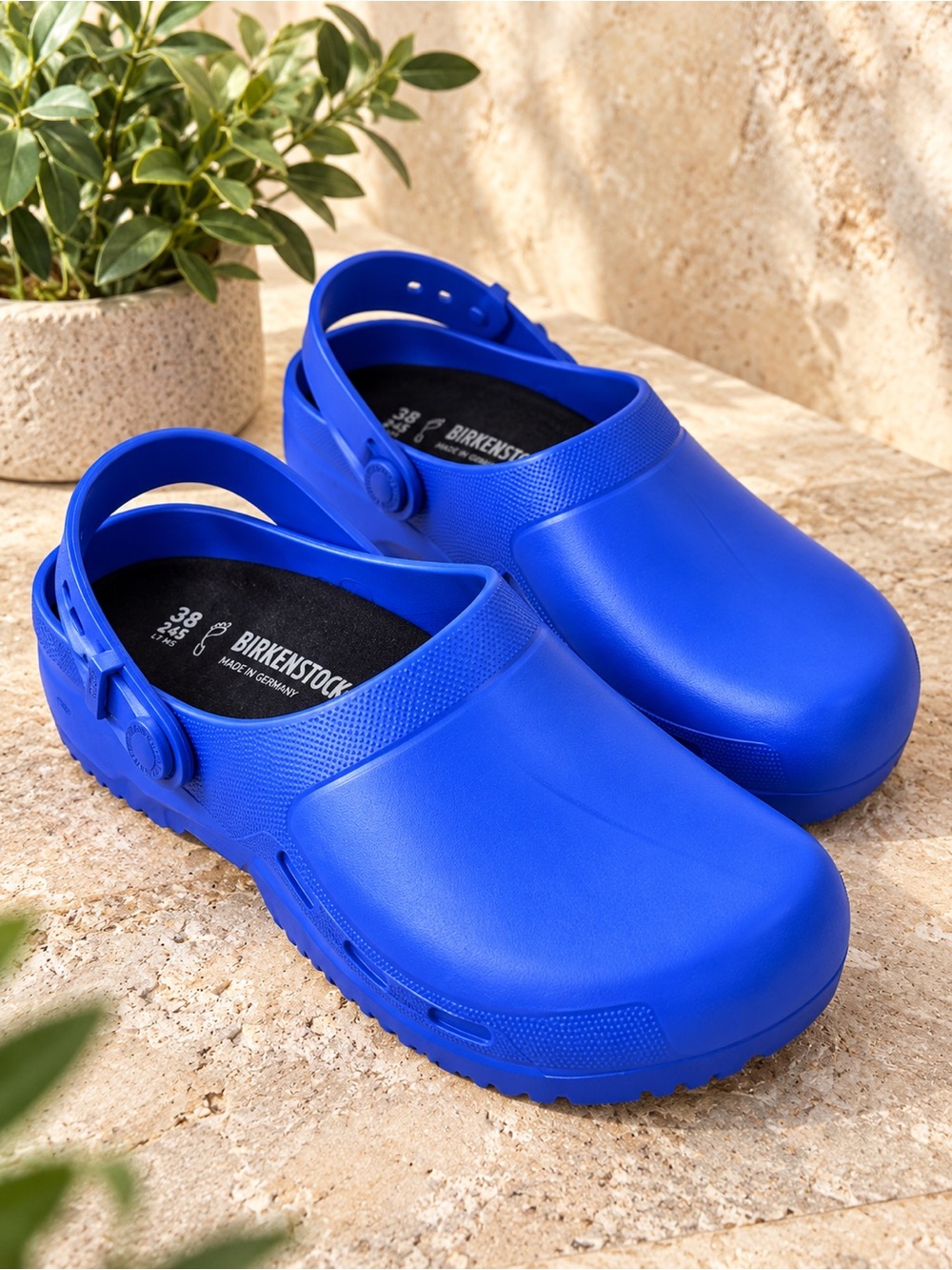 Birkenstock Birki Air 2.0 Clogs Ultra Blue Size 7 NWT